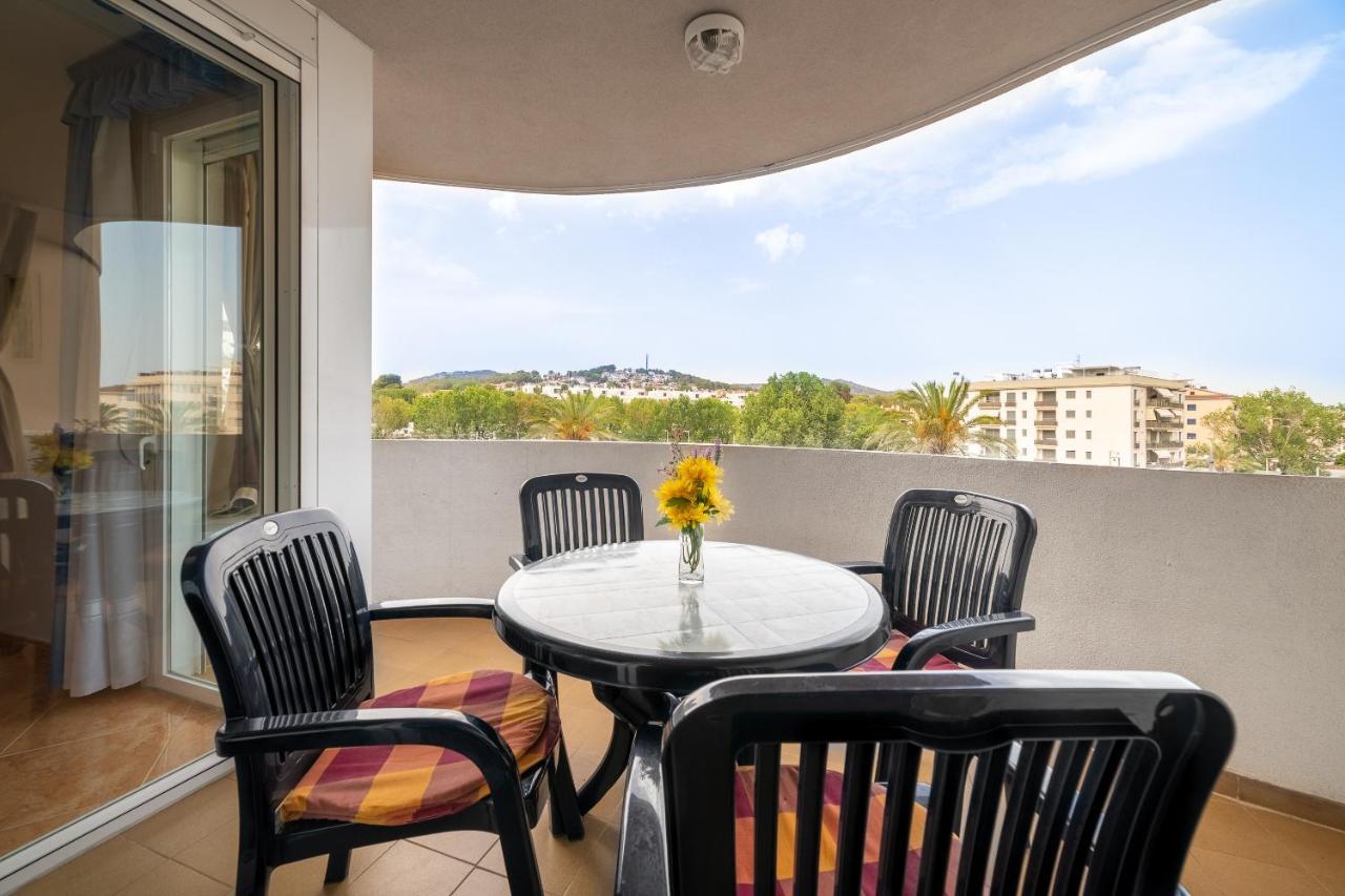 Beach Apartment Calafell Center With Parking Bagian luar foto